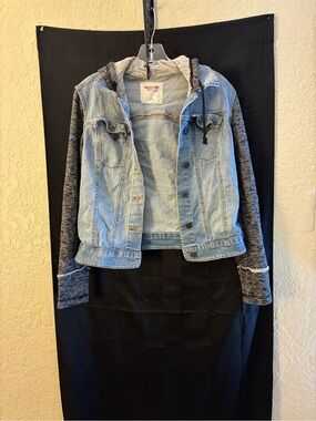 Mossimo Supply Co. Light Blue Denim Jacket with Gray Knit Trim